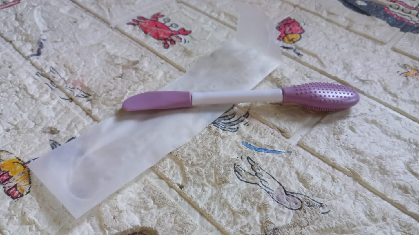 Double-Headed Silicone Mask Brush – Facial Cleansing & Mask Application Tool (1 Pc)